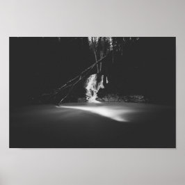 Minimalistisk svart och vit vattenfall poster