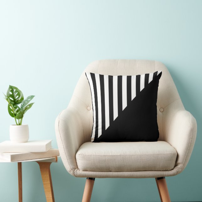 Minimalistisk svart-vit geometrisk randig delning kudde (Stol)