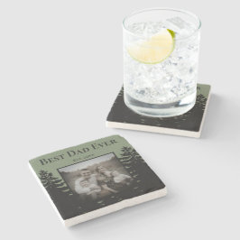 Minimalistisk svartmålning av gräs träd stenunderlägg