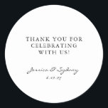 Minimalistisk Tack för svartvit skript Runt Klistermärke<br><div class="desc">Klassisk rund etikett med minimalistisk Modern Black and White Script Anpassningsbar Tack-etikett</div>