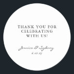 Minimalistisk Tack för svartvit skript Runt Klistermärke<br><div class="desc">Klassisk rund etikett med minimalistisk Modern Black and White Script Anpassningsbar Tack-etikett</div>