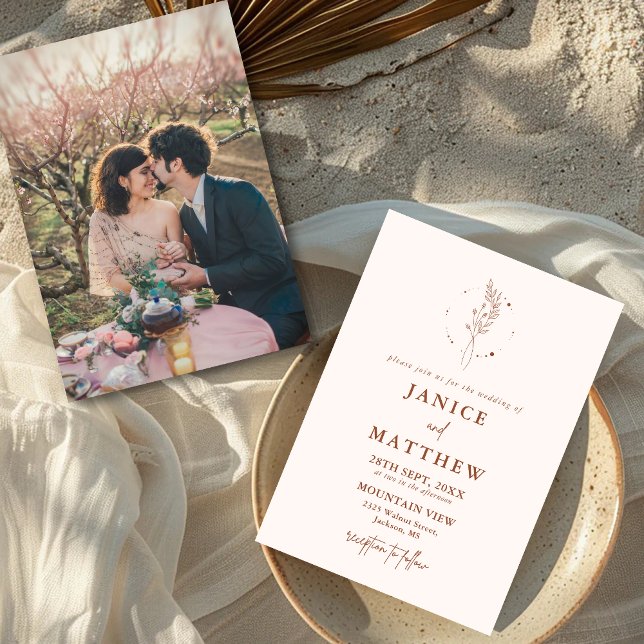 Minimalistisk Terrakotta Bränd Orange Boho Bröllop Inbjudningar (Minimalist terracotta boho wedding invitation sets a warm tone and reflects your personal style)