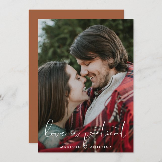 Minimalistisk Terrakotta Bröllopsförseningsfoto Meddelande (Fram/baksida)