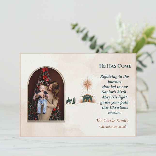 Minimalistisk Terrakotta Julkrubba Resa Båge Foto Julkort (Stående Fram)