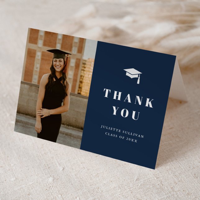 Minimalistisk Typ Foto Examen Fest Tack Kort (Minimal type photo graduation thank you cards. 
)