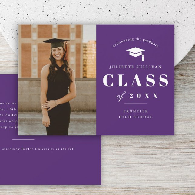 Minimalistisk Typ Foto Examenfest Inbjudningar (Minimal type purple photo graduation invitations.)