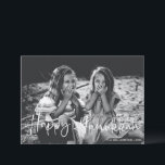 Minimalistisk typografi överlägg Foto Hanukkah Julkort<br><div class="desc">Minimalistiskt vitt skripttypografi - överlägg fotot Lycklig Hanukah Helgdag Card</div>