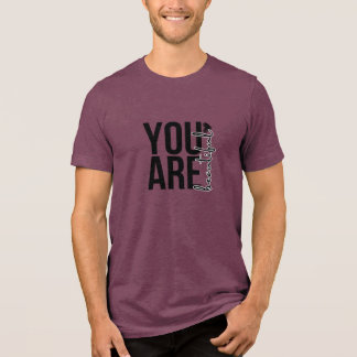 Minimalistisk “Vacker” typografidesign – Svart T Shirt