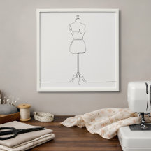 Minimalistisk väggkonsttryck av klädform i galleri