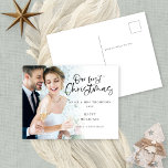 Minimalistisk vår första jul, mr Photo Helg Vykort<br><div class="desc">Vi minimerar vår första jul som Mr. och Mrs. Photo. Underbar att fira din första gifta jul tillsammans med ditt festliga önskemål. Ett lekfullt skript för vår första jul och resten av texten är lätt att anpassa. Byt ut exempelfotot mot din egen favorit. Ett övertäckt övertäckt lagrar ligger ovanpå fotot...</div>