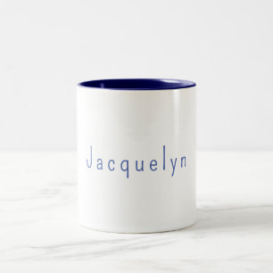 Minimalistisk vit blå Elegant Modern Namn Två-Tonad Mugg