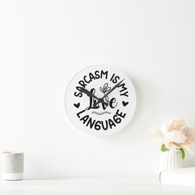 Minimalistisk vit och svart sarkastisk typografi rund klocka (Hem)