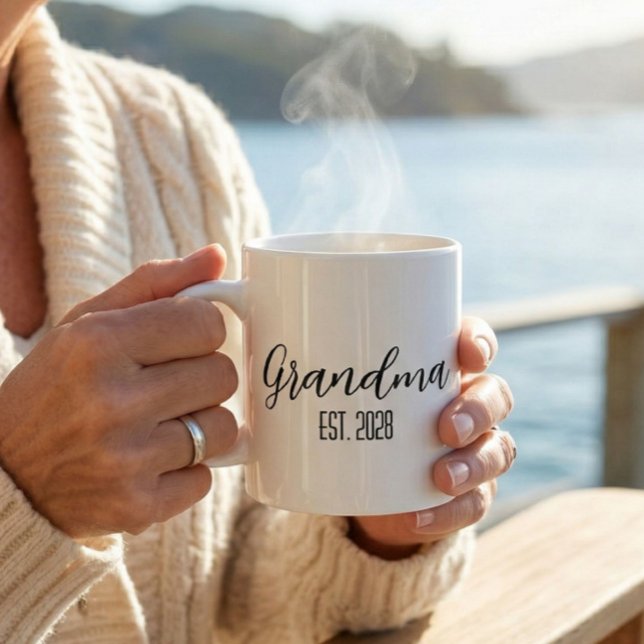 Minimalistiska Mormor Etablerad Svart Skripttext Kaffemugg (Skapare uppladdad)