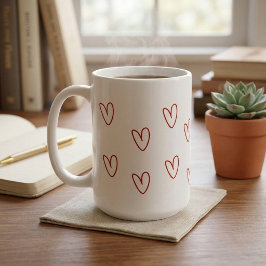 Minimalistiska röda klotterhjärtan överallt tryck kaffemugg