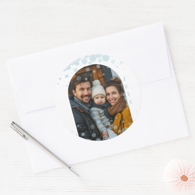 Minimalistiskt blåsnemaljfoto runt klistermärke (Kuvert)