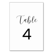 Minimalistiskt Bord Nummer 4 Kort