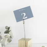 Minimalistiskt Bordsnummer av blått Bröllop<br><div class="desc">Elegant Minimalistiskt skript Bröllop-Bordsnummer. Upptäck hela samlingen för ett koordinattema i bröllop. Dm för rådgivning eller anpassning</div>