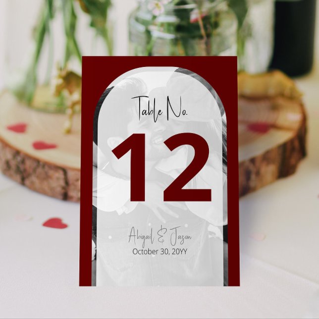 Minimalistiskt djup Brundy Arched Photo Bröllop Bordsnummer (Minimalistic Deep Burgundy Arched Photo Wedding Photo Table Numbers )