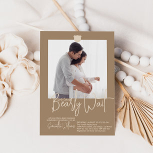 Minimalistiskt enkelt modernt babyfoto för björn inbjudningar