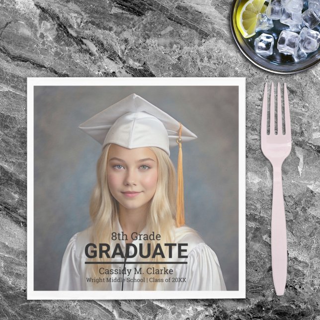 Minimalistiskt foto 8:e Klass Studenten Pappersservett (Skapare uppladdad)