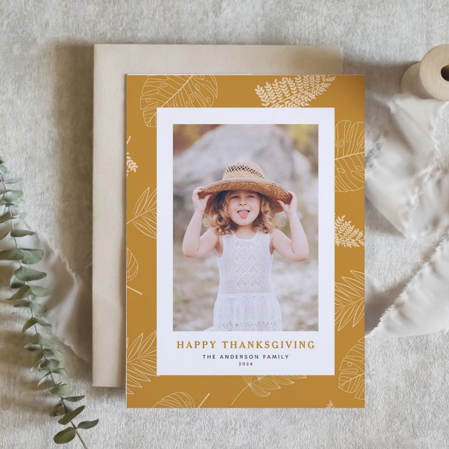 Minimalistiskt foto av Löv Mönster Happy thanksgiv Helgkort (Skapare uppladdad)