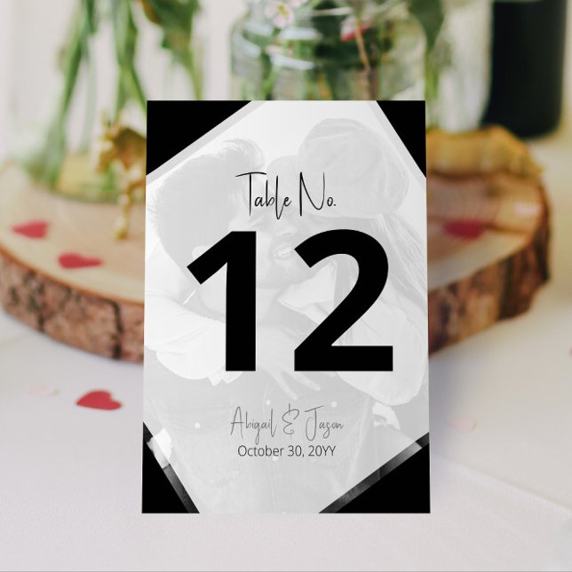 Minimalistiskt foto av svart och vit Avslappnad Br Bordsnummer (Modern Casual Wedding Table Number with Minimalist Geometric Design | Personalize on Screen!)