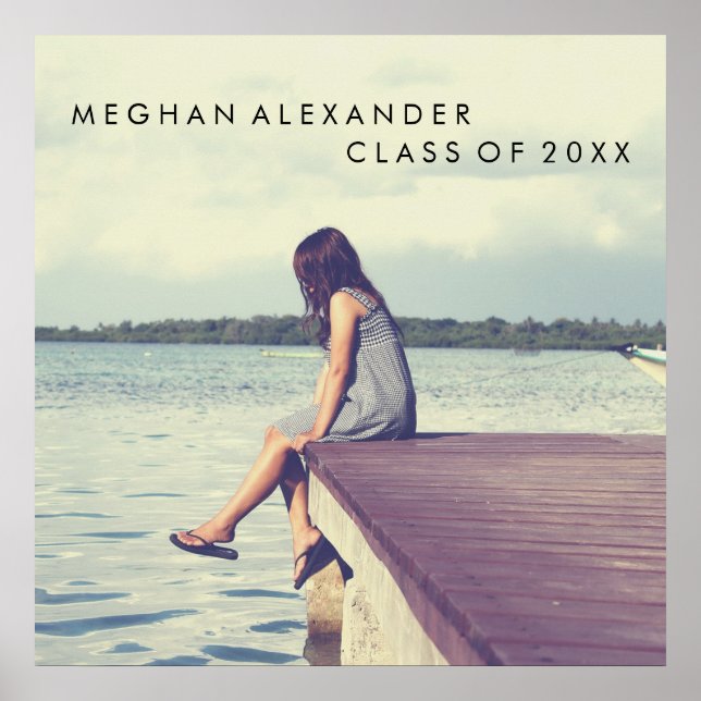 Minimalistiskt foto från student med Namn och klas Poster (Framsidan)