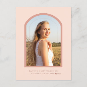 Minimalistiskt foto Studenten i den moderna Rosan Meddelande Vykort