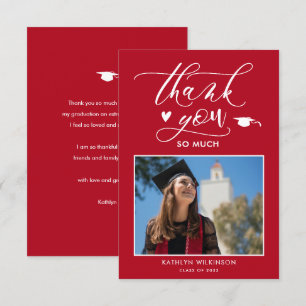 Minimalistiskt foto Studenten i Red Elegant Script Tack Kort