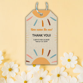 Minimalistiskt hantverk här kommer barnskåran presentetikett