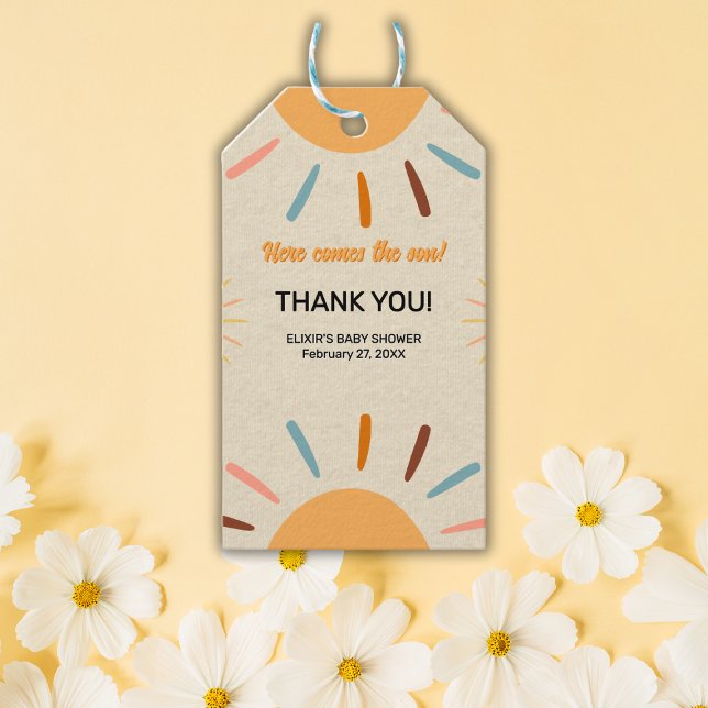 Minimalistiskt hantverk här kommer barnskåran presentetikett (Skapare uppladdad)