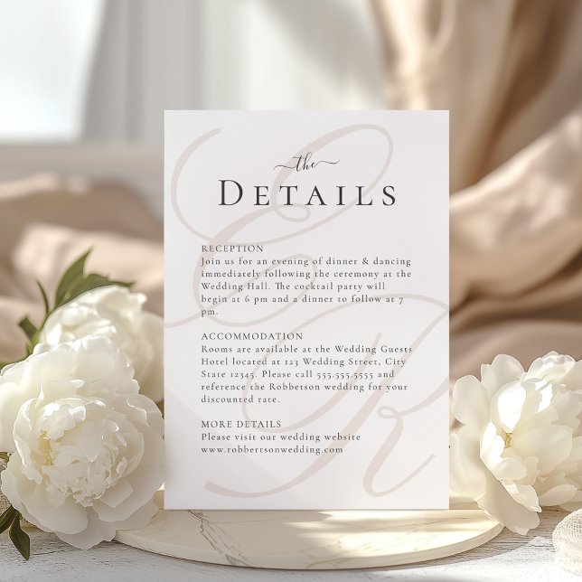 Minimalistiskt informationskort för Beige Monogram Inbjudningar (Minimalist Beige Monogram Wedding Details Card with beautiful white peonies.)