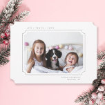 Minimalistiskt Joy Peace Kärlek-julfoto Julkort<br><div class="desc">Enkel jul | Fotokortet i Helgdag har ett foto i biljett-form ram med en vinter-grön mönster på baksidan. Om du vill ha en mer avancerad anpassning av den här designen klickar du på BLUE DESIGN VERKTYG.</div>