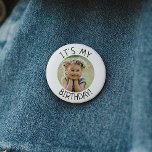 Minimalistiskt könsneutralt Det är mitt födelsetal Knapp<br><div class="desc">Gratulera till din lilla speciella dag med vår minimalistiska gender-neutralt. Det är min födelsedagsknapp, designade för barn i alla åldrar. Den här produkten är perfekt för födelsedagar under alla säsonger - vår, sommar, fall eller vinter - med en ren, modern svartvit design med en aning boho stollig. Det enkla men...</div>