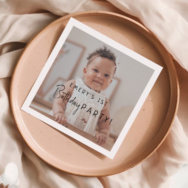 Minimalistiskt könsneutralt foto 1:a födelsedag Pa Pappersservett (Skapare uppladdad)