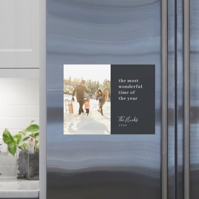 Minimalistiskt magnetkort för modern Snyggt under  (Share festive Scandi style with a modern Wonderful Time magnetic card by Guava)