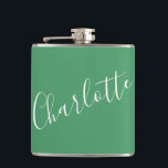 Minimalistiskt manus Personligt namn Kelly Green Fickplunta<br><div class="desc">Minimalistisk typsnittsnamn Flask i Kelly Green</div>