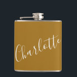 Minimalistiskt manus Personligt namn Ocker Guld Fickplunta<br><div class="desc">Minimalistisk typsnittsnamn Flaska i Ocker Guld</div>