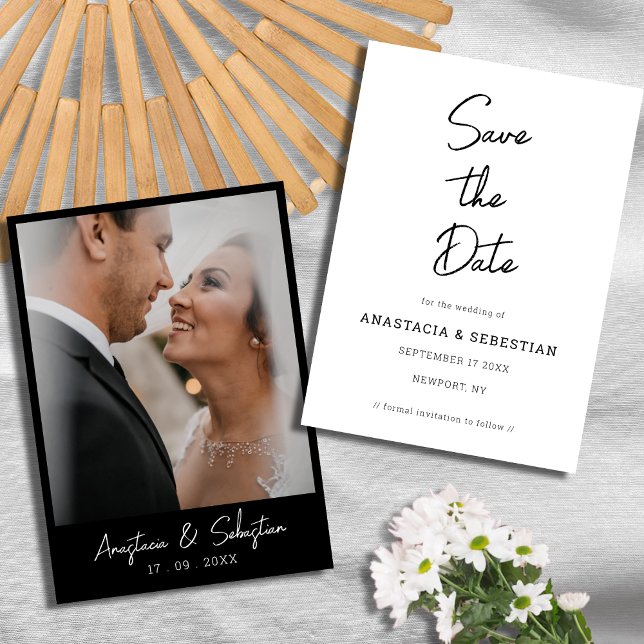 Minimalistiskt manus svart & vitt foto bröllop spara datumet (Minimalist Script Black & White Photo Wedding Save The Date)