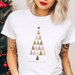 Minimalistiskt Modern Scandi Simple Julgran T Shirt<br><div class="desc">Önskar en minimalistisk jul! 🌟 Skicka varmt önskemål med vår moderna  Faux Guld jul T-Shirt. Enkel elegans för en glatt säsong. Sprid helgdag cheer med stil! 🎄 #MinimalistHoliday #FestiveGreetings</div>