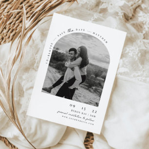 Minimalistiskt modernt ljusbåge Spara datum Inbjudningar