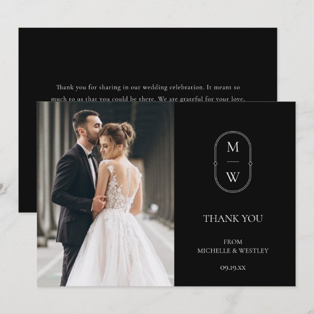 Minimalistiskt Monogram Black & White Bröllop-foto Tack Kort (Fram/baksida)