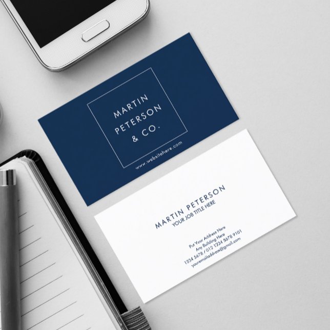 Minimalistiskt monogram | Vit ruta på Mörk blått Visitkort (Skapare uppladdad)