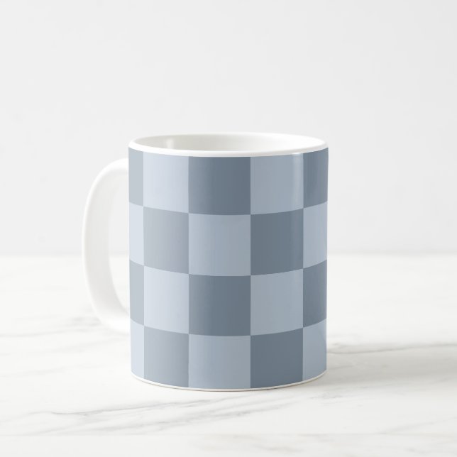 Minimalistiskt pudderblått schackbrädemönster kaffemugg (Framsida vänster)