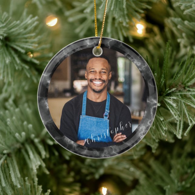 Minimalistiskt röktmolnsvart foto julgransprydnad keramik (Träd)