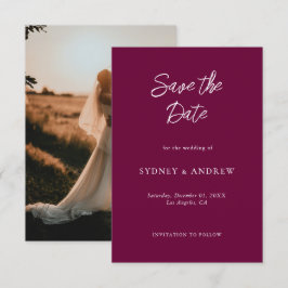 Minimalistiskt romskt burgundfoto spara datumet