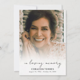 Minimalistiskt skript i Loving Memory Photo Funera Inbjudningar