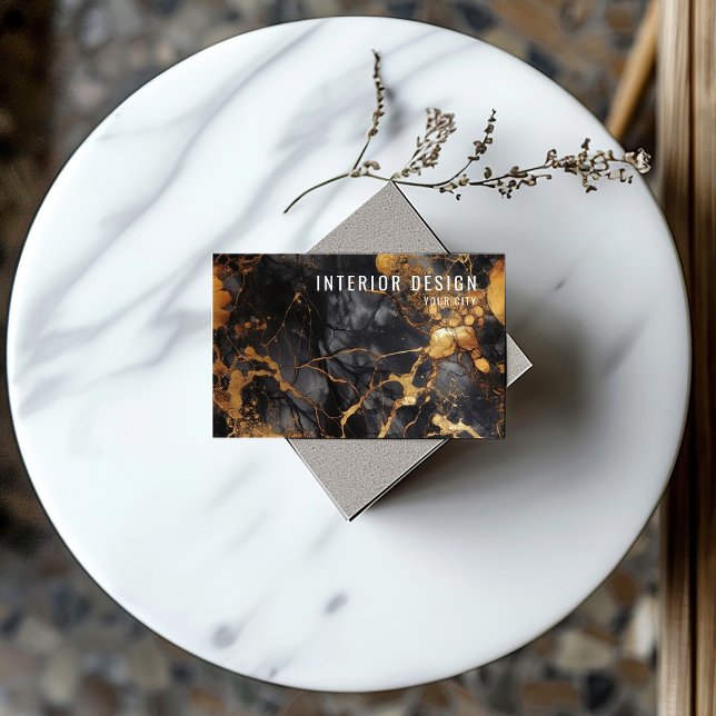 Minimalistiskt svart och Guld Marble Visitkort (Black and Gold marble effect effect Business Card for interior design company.)