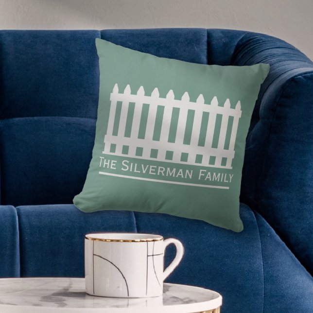 Minimalistiskt Vita plockfästet på Grönten Anpassa Kudde (Minimalist White Picket Fence on Green Personalize Throw Pillow
)