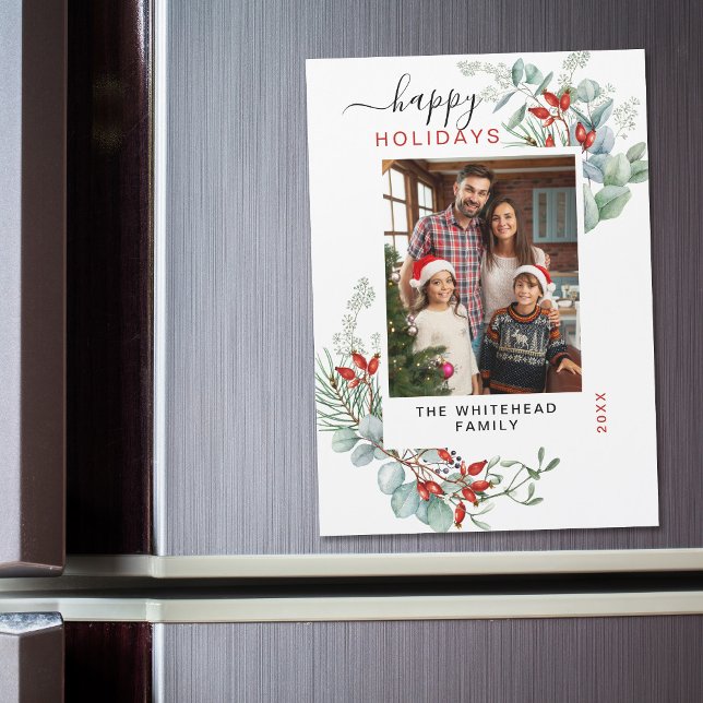 Minimalt Botaniskt Julfoto Magnet (You will love these beautiful Christmas cards! They feature botanical watercolor pine and berries.)